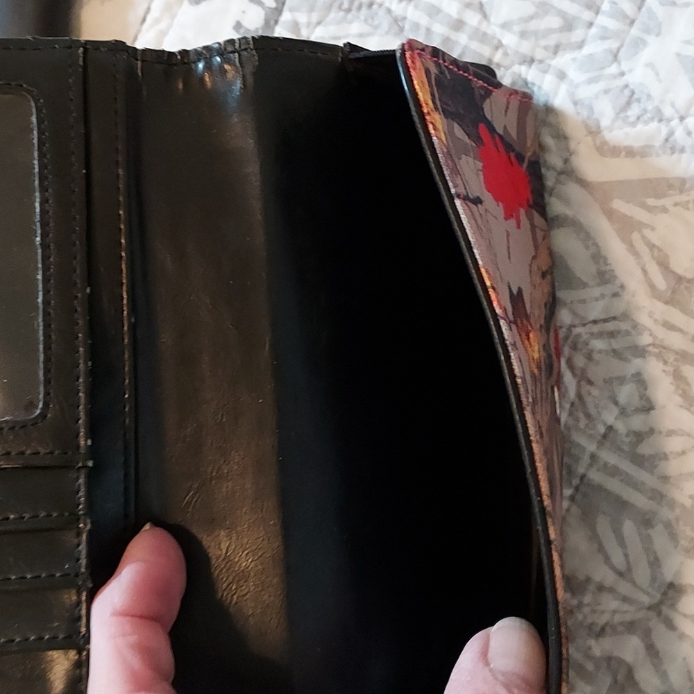 Wallet - Picture 3 of 5